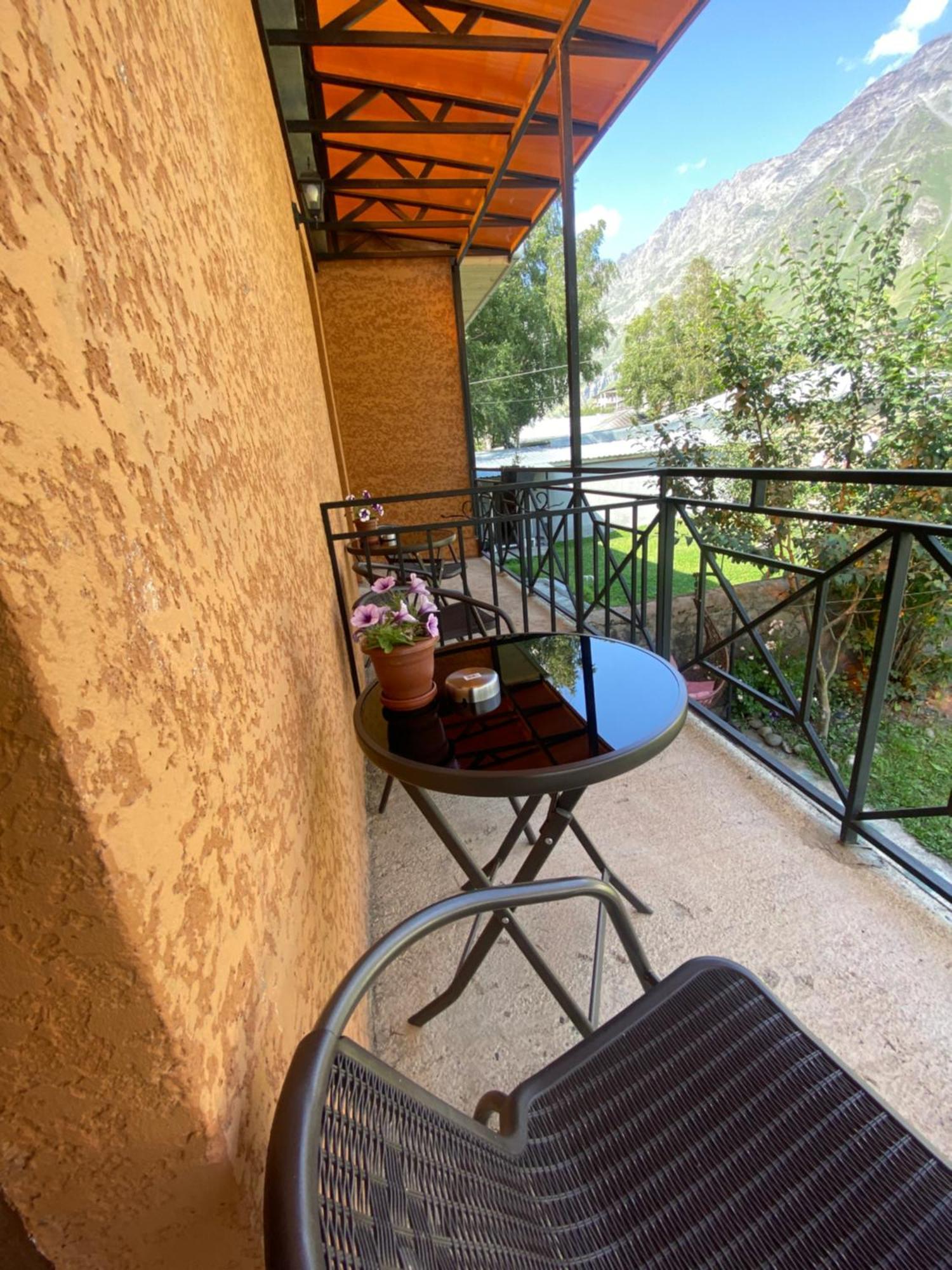 Hotel Elegant Kazbegi Luaran gambar